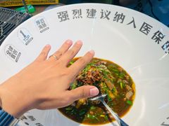 -喝丢一只鞋海鲜烧烤·海肠捞饭(北京街店)