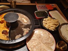 -晓宇重庆火锅(西安荟聚店)