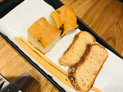 餐前面包棍-安妮意大利餐厅(世贸天阶店)