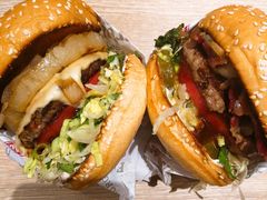 -The Habit Burger Grill 哈比特汉堡(爱琴海店)