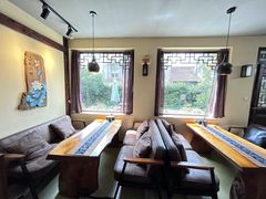 -小草屋轰趴馆别墅派对新场团建家庭聚会