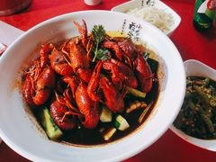 -龙巢盱眙龙虾·牛蛙·烧烤宵夜(八卦岭店)