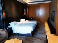 -中山利和希尔顿酒店