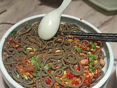 -偶屋里钵少爷(时代广场店)
