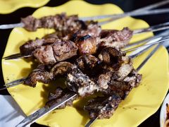 -烤肉小伙烤肉店