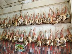 -阿婆情腊排骨火锅(金虹路店)