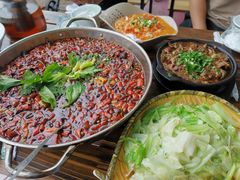 -余家庄肥肠鱼地方汤锅(银杏大道店)