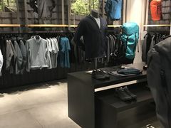 -ARC'TERYX始祖鸟(北京王府中环店)