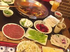 -大龙辣火锅·龙虾·烧烤(湖滨新天地店)