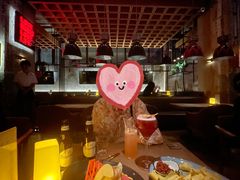 -FOUR PLAY BAR