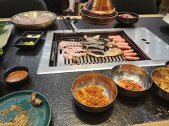-臻牛烤肉