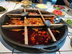 -瓜西西重庆火锅(花溪店)