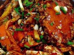 -凤凰路何眼镜香辣蟹(花果园店)