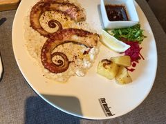 -Efes Turkish & Mediterranean Cuisine 艾菲斯餐厅(陆家嘴店)