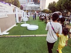 -上海来福士广场
