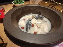 -咕嘟草帽鱼·牛奶一样的鲜鱼汤(天鹅湖万达广场店)