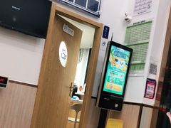 -宠颐生宠物医院·心肾内科·猫专科诊疗中心宠巢店