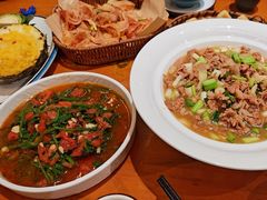 -老滇山寨•云南特色菜•地方菜•民族风情歌舞表演(金碧店)