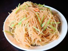 酸辣土豆丝-上名堂·鱼头好吃(体育场路店)