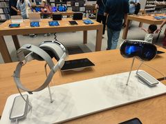 -Apple零售店(华贸购物中心店)