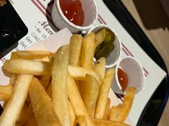 -The Habit Burger Grill 哈比特汉堡(复兴soho店)