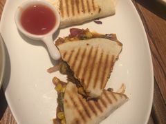 -玛格萝妮(汇智国际商业中心店)