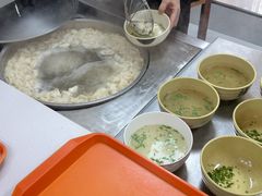 -周震馄饨