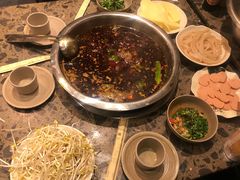 -肖肖酸萝卜鱼火锅(总店)
