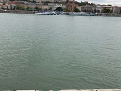 -多瑙河畔鞋履雕塑