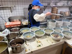 -老新隆牛肉锅贴(新街口店)
