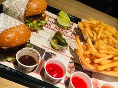 -The Habit Burger Grill 哈比特汉堡(复兴soho店)