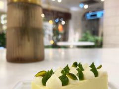 日本柚子开心果慕斯-1/4 ONE QUARTER COFFEE LAB(朝阳大悦城店)
