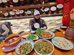 -老滇山寨•云南特色菜•地方菜•民族风情歌舞表演(金碧店)