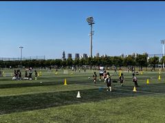 -Riverside河畔少儿足球培训(前滩店)