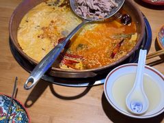 -洱火云南酸菜牛肉火锅(石景山当代商城店)