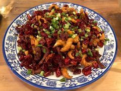 孜香小小腿-临界音乐酒馆·小龙虾·江湖菜(华熙LIVE·鱼洞店)