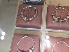 -Pandora潘多拉珠宝(朝阳大悦城店)