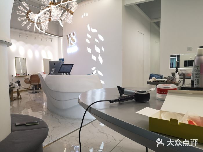 MYYF SALON烫发染发大厅图片