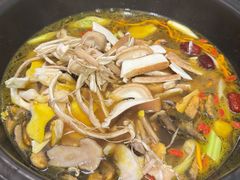 -菌乡缘·野生菌蒸汽鱼火锅(江边夜市店)
