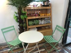 用餐区-津椰本·海南正宗椰奶清补凉(店一店)