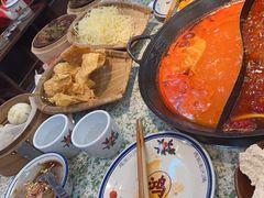 -鸿姐老火锅(花园路店)