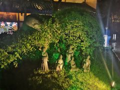 -茅山东方盐湖城景区