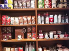 零售区-星巴克臻选(深圳华强北茂业店)