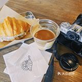 不正咖啡｜武汉独家可颂包烧卖🥐