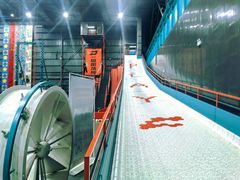 -极限PLAY运动娱乐新世界·团建派对表演休闲馆·室内高空游乐园