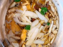 -天宜隆蘑菇宴火锅(石景山旗舰店)