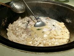 -陈大锅·岳阳鱼馆·地道岳阳菜(美食街店)