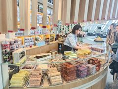 -盖达尔·阿利耶夫国际机场