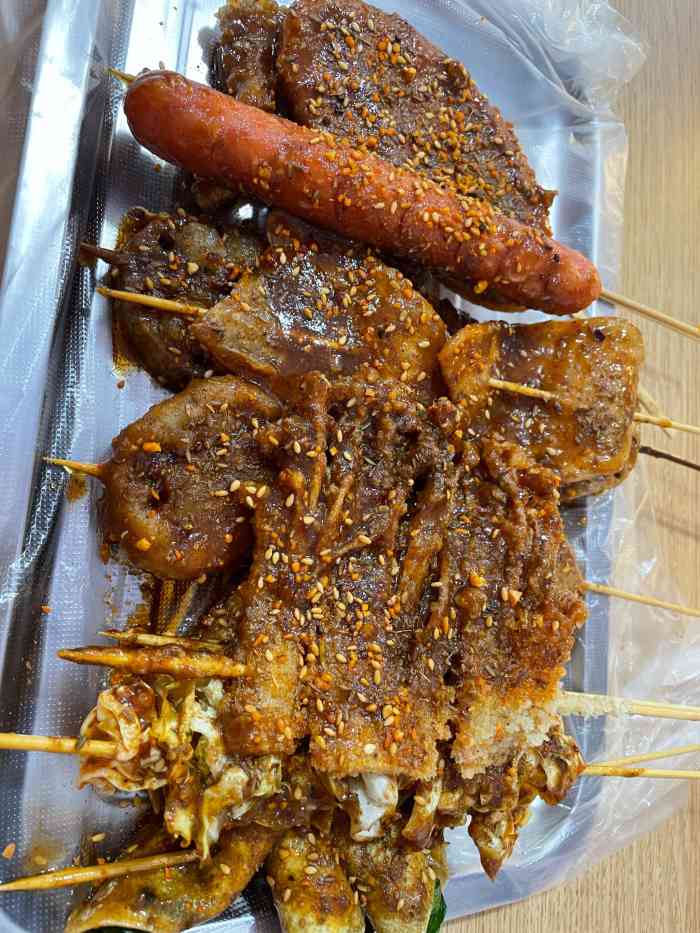 吧唧姐新派炸串(云铜时代之窗店)-"前几天在抖音刷到的北方刷酱炸串