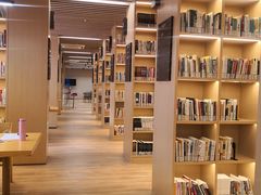 -漕河泾街道图书馆(漕河泾社区文化活动中心店)